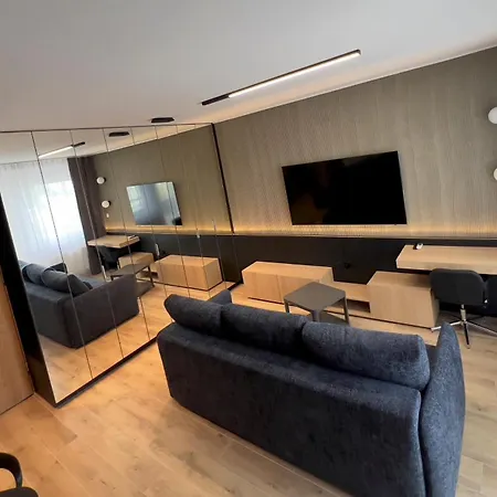 Bohaterow Kragujewca 6 Apartman *