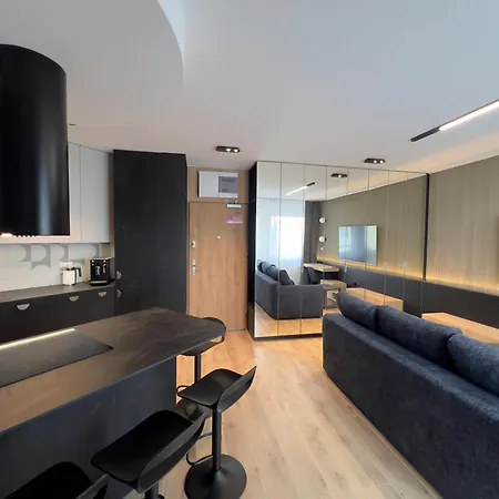 Bohaterow Kragujewca 6 Apartman *