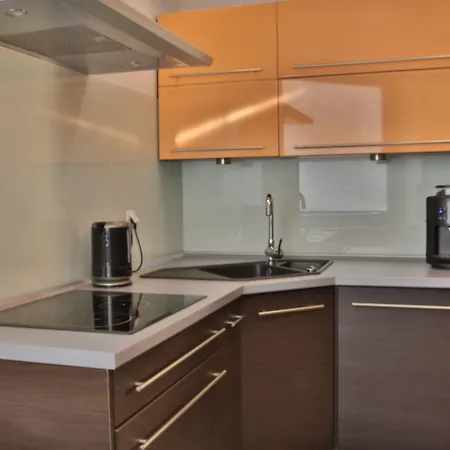 Bohaterow Kragujewca 6 Апартаменти *