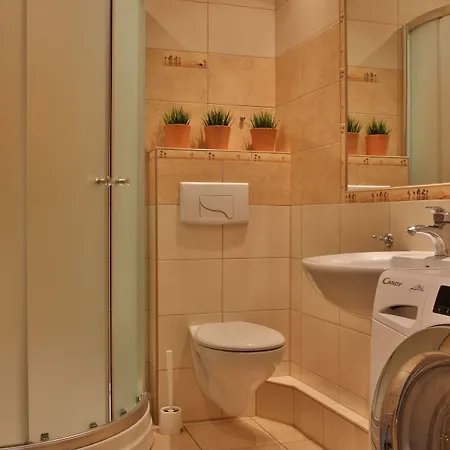 Bohaterow Kragujewca 6 Apartment