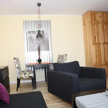 Bohaterów Kragujewca 6 Apartamento *
