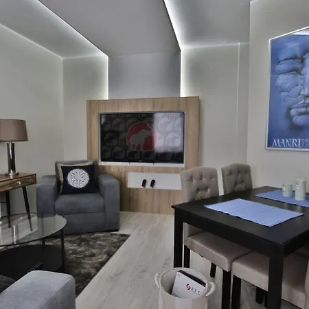 Bohaterow Kragujewca 6 Apartment *