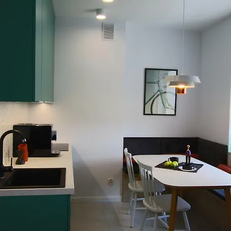 Bohaterow Kragujewca 6 Apartment *