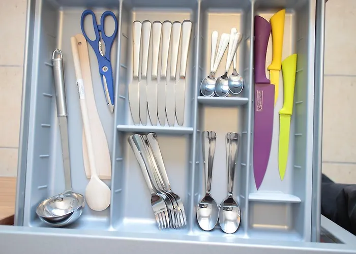 Bohaterow Kragujewca 6 דירה *