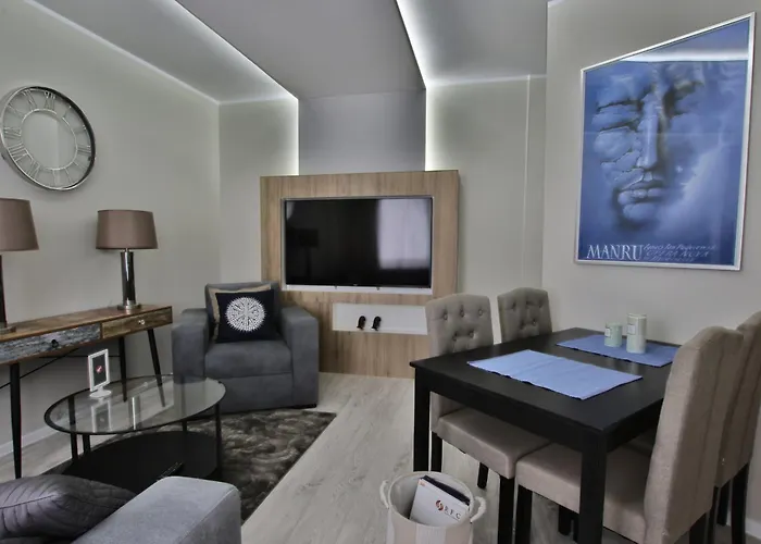 Bohaterów Kragujewca 6 Apartament *